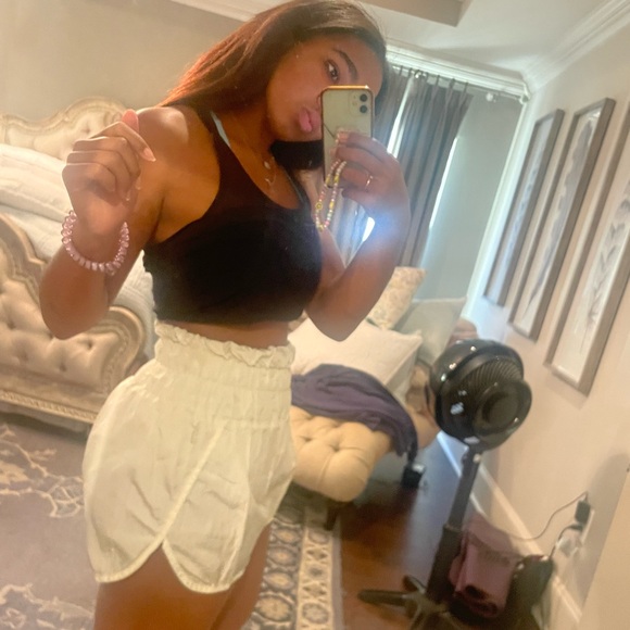 White Free People Shorts - Picture 2 of 3